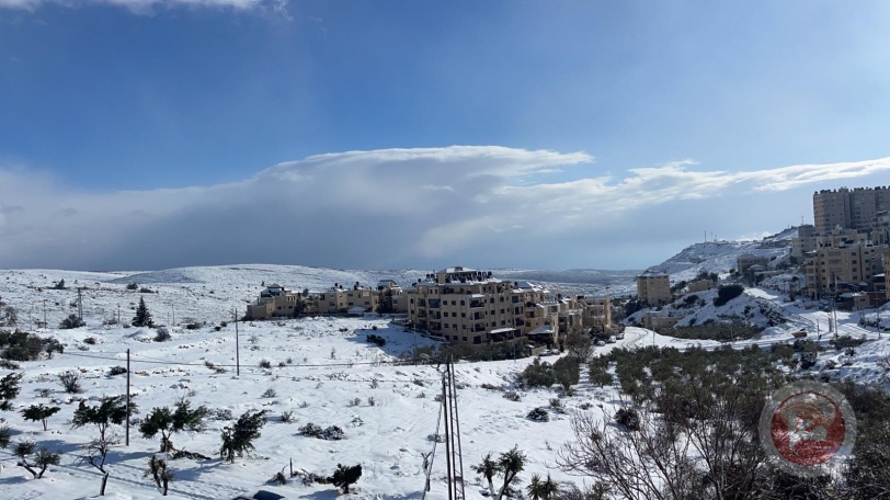 سماكة الثلوج وصلت 25سم... جبال فلسطين ترتدي ثوبها الأبيض (صور)
