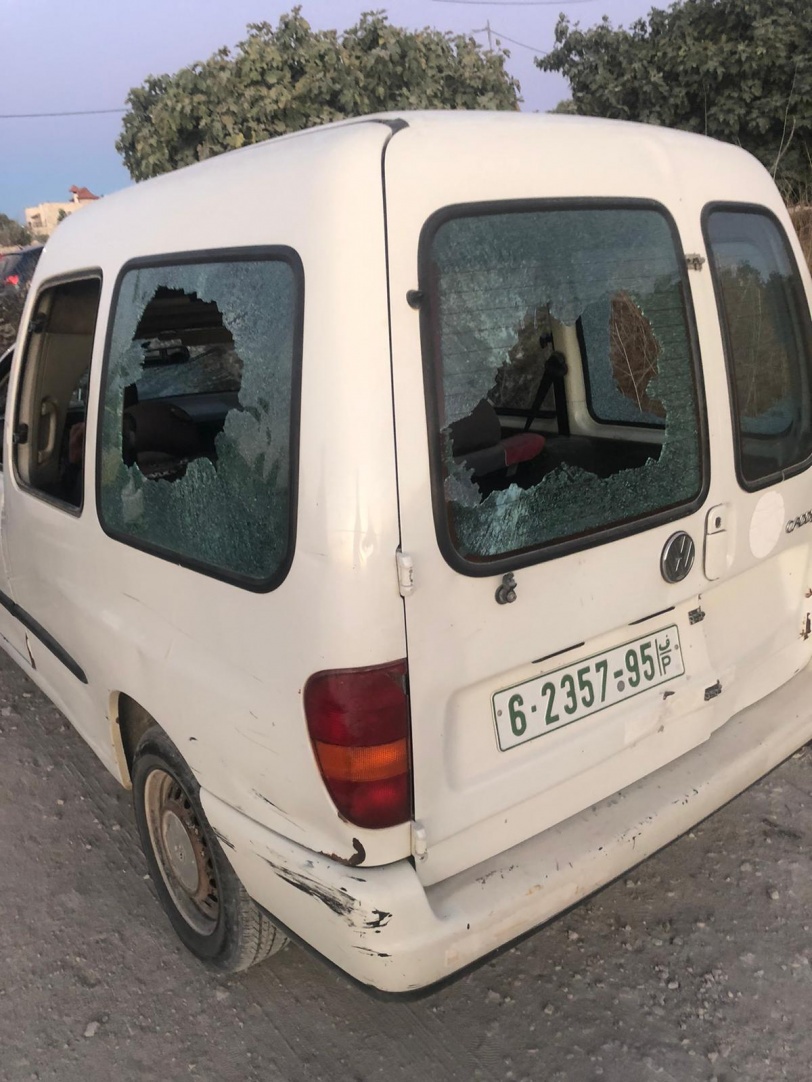 إصابة 5 مواطنين بعد اعتداء المستوطنين عليهم جنوب نابلس