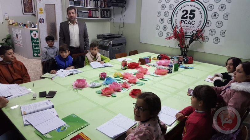 مدير الشؤون العامة في داخلية الخليل يزور مركز فنون الطفل الفلسطيني​​​​​​​