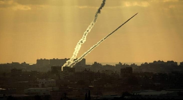 الإعلام العبري يكشف سبب إطلاق الصواريخ من غزة فجرا
