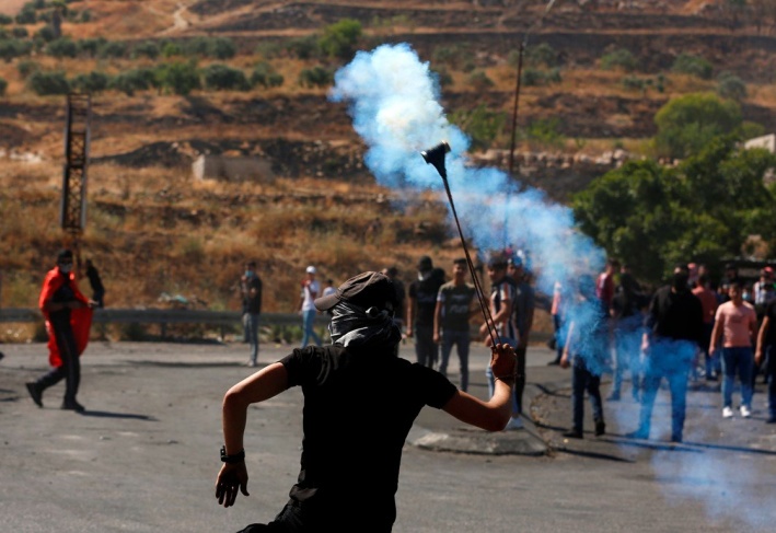 Clashes broke out with the occupation in Al-Khader, south of Bethlehem
