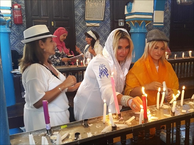 لماذا يتعلم المرشدون السياحيون بالمغرب العبرية؟