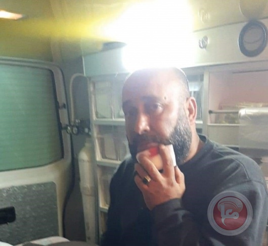 Settlers attack a citizen south of Nablus and smash his car windshield