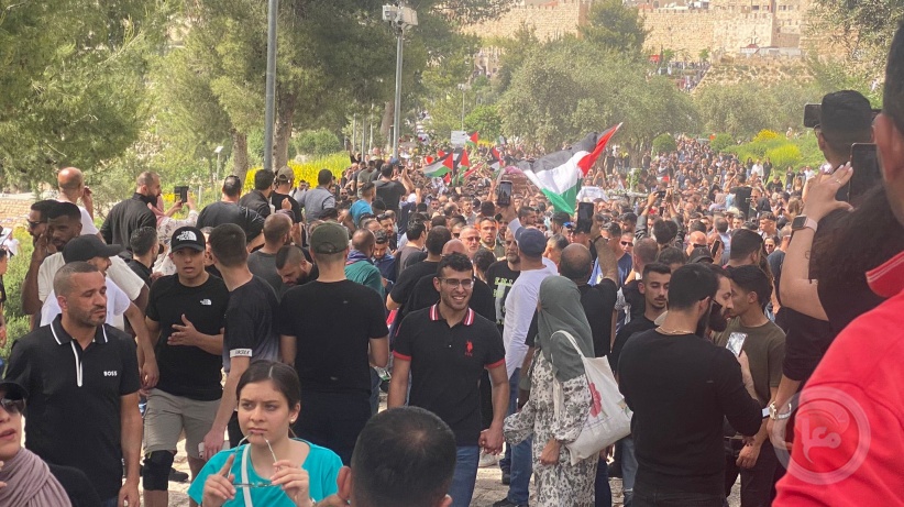 Thousands attend the funeral of the martyr Shireen Abu Akleh