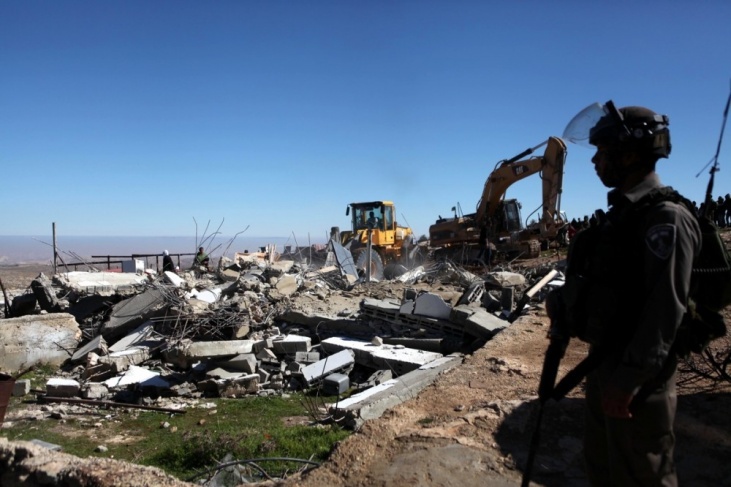 The occupation notifies the demolition of a house and halting the construction of 13 houses and facilities in Salfit