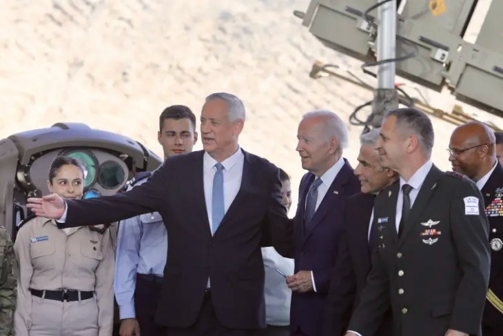 Biden inspects advanced Israeli missile defense systems