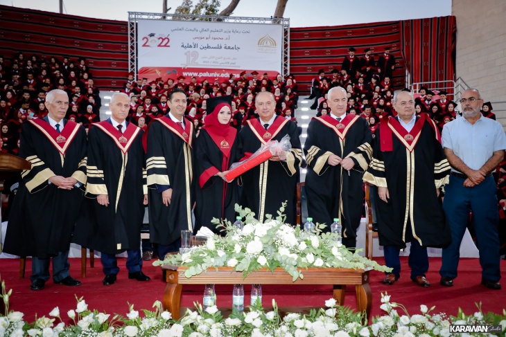 جامعة فلسطين الأهلية تحتفل بتخريج الفوج الثاني عشر من طلبتها
