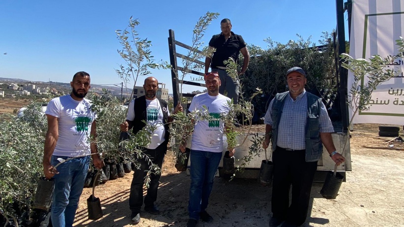 APN with farmers of Singel in the face of Israeli barbarism