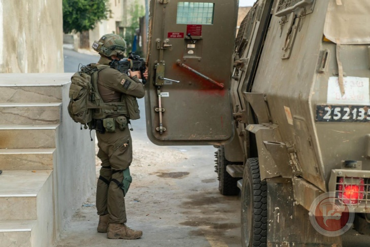 The occupation arrests three young men from Deir Abu Daif, east of Jenin