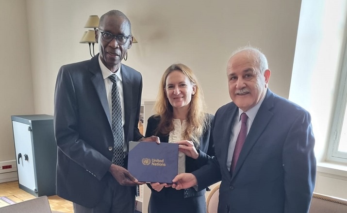 منصور وسفير السنغال لدى الامم المتحدة يجتمعان بوفد من الخارجية الفرنسية
