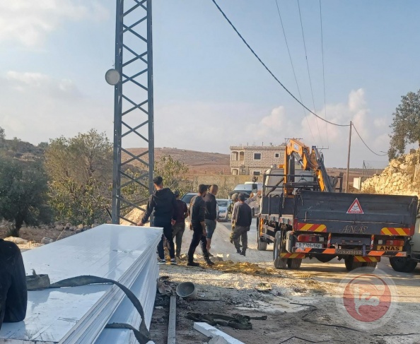 The occupation raids the village of Al-Tuwana and confiscates a truck after delivering a notice to stop work for a factory