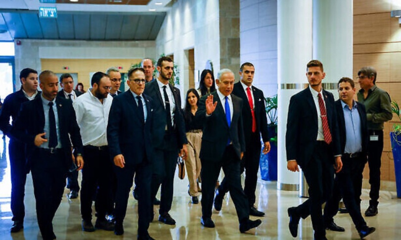 عريضتان إسرائيليتان ضد حكومة نتنياهو اليمينية تطالب بالوقوف ضدها