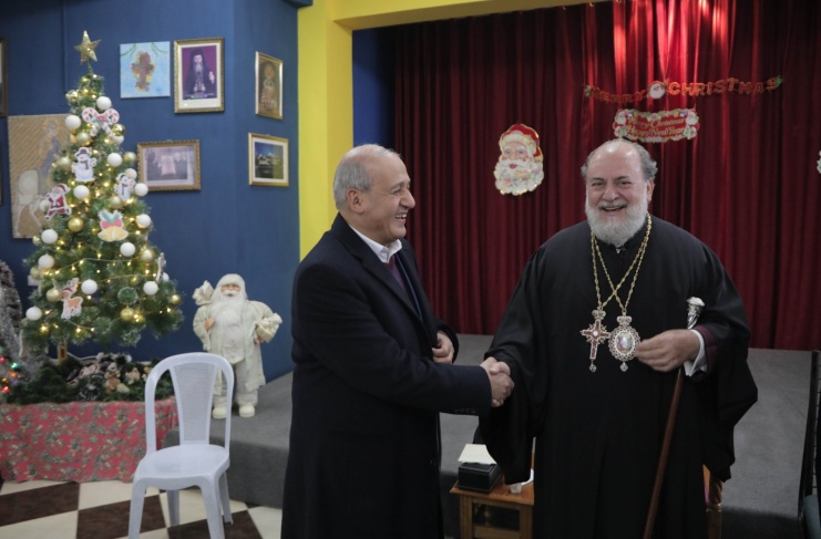 A delegation from the Shaabiya congratulates the Christians of Gaza on Christmas
