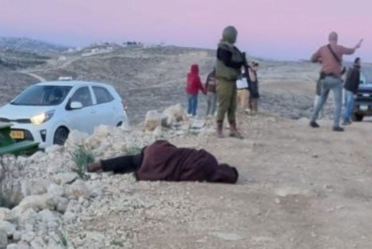 Shooting a young man who stabbed a settler near Hebron