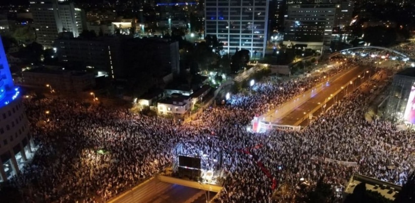 Despite its suspension, tens of thousands of Israelis are demonstrating against "judicial reform"