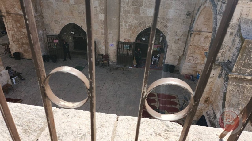 Bab al-Rahma chapel to the fore - the chapel was raided and its contents confiscated