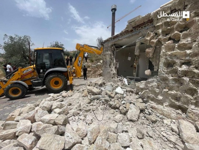 By decision of the occupation municipality, the Abu Tair family demolished their house with their own hands