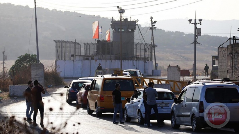 The occupation closes the Beit Furik checkpoint and storms the eastern region of Nablus