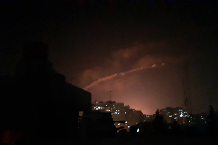 Syrian defenses confront hostile missiles in the sky of Damascus countryside